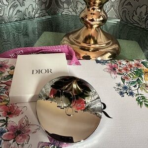 Dior Shiny Silver Compact double mirror